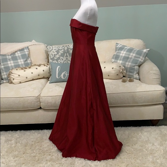 GORGEOUS gown NWOT! Prom, cocktail, wedding attire - Picture 6 of 10